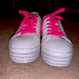 size 9 women’s shoes